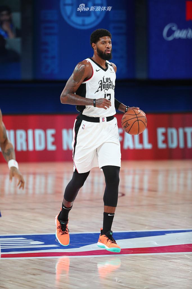 烈竞争中脱 烈竞争中脱